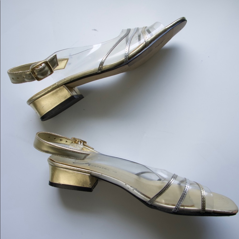 Vintage clear and gold sandals by Annie. Size 6.5.
